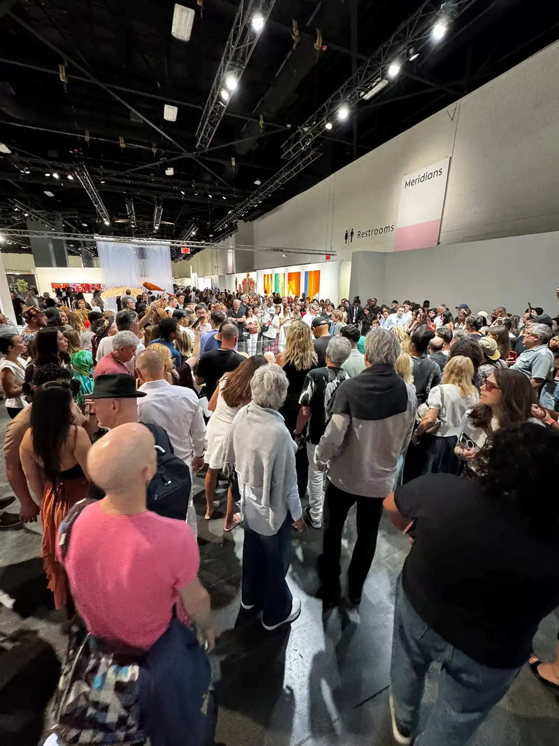 बीपल, जिसने चार साल पहले एनएफटी से $69 मिलियन कमाए थे, अभी भी पैसा कमा रहा है